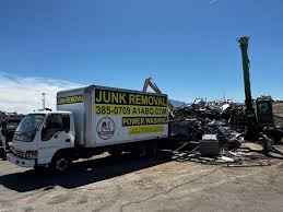 Best Retail Junk Removal  in Perth Amboy, NJ